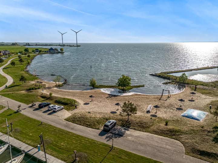 Photo 32 of Zeedijk 2-210