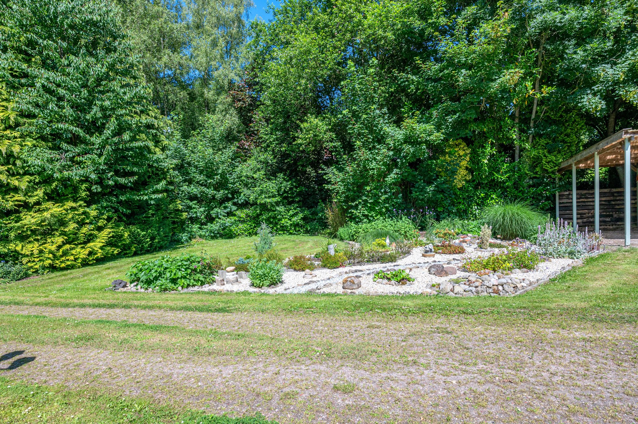 Foto 48 van Lutjeloosterweg 28