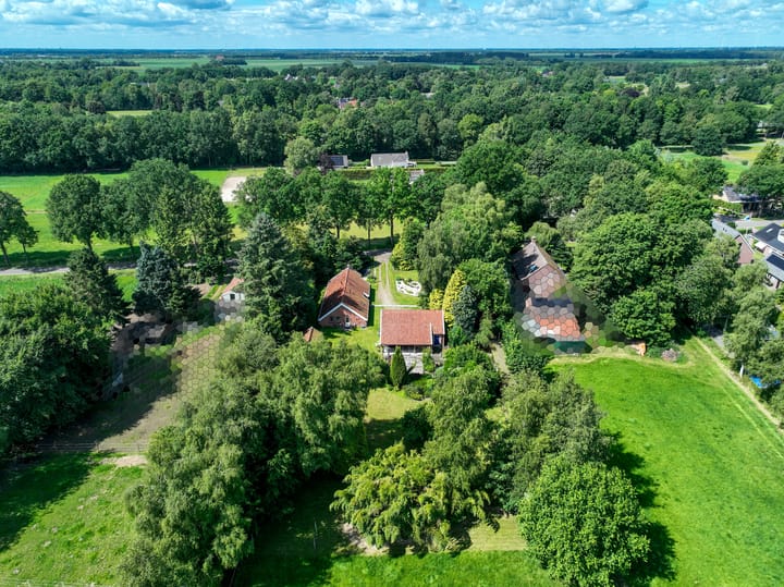 Foto 59 van Lutjeloosterweg 28