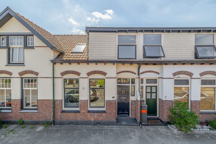 Photo 7 of Prins Hendrikstraat 24