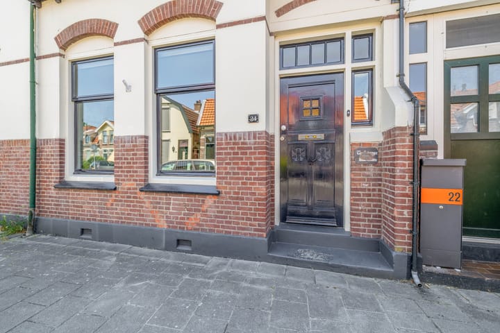 Photo 8 of Prins Hendrikstraat 24