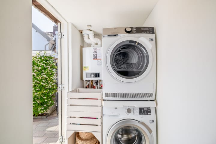 Photo 19 of Prins Hendrikstraat 24