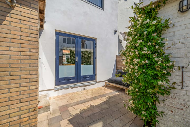 Photo 21 of Prins Hendrikstraat 24