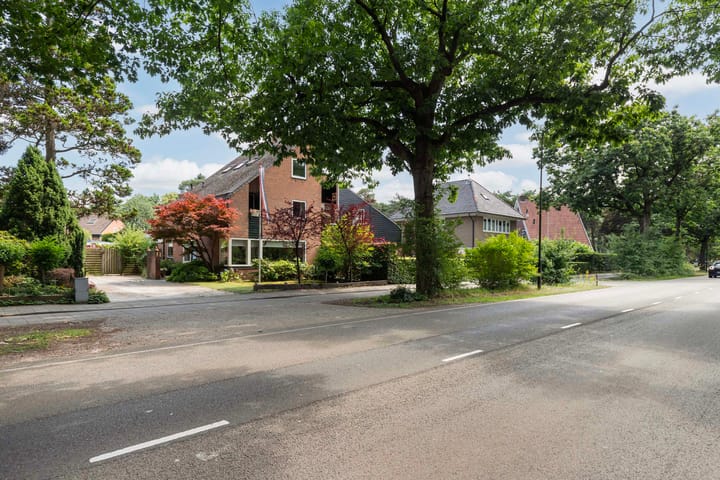 Photo 2 of Jachtlaan 107