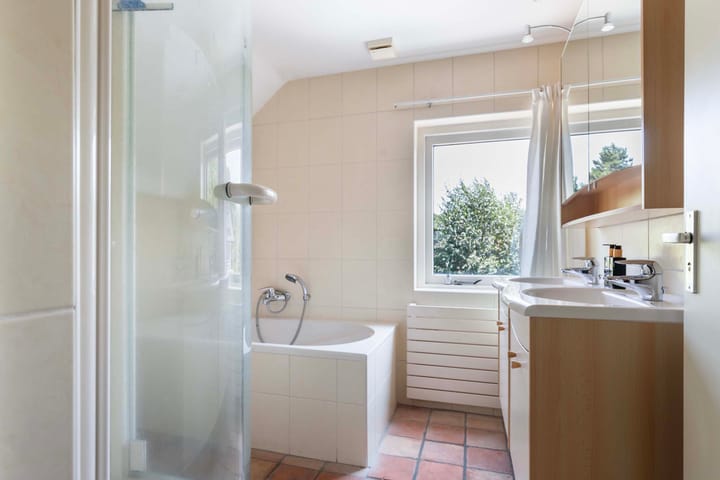 Photo 19 of Jachtlaan 107