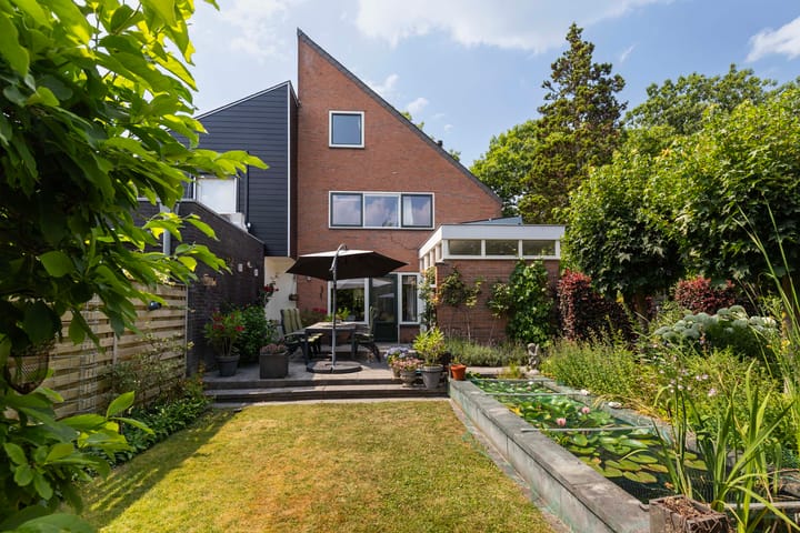 Photo 30 of Jachtlaan 107