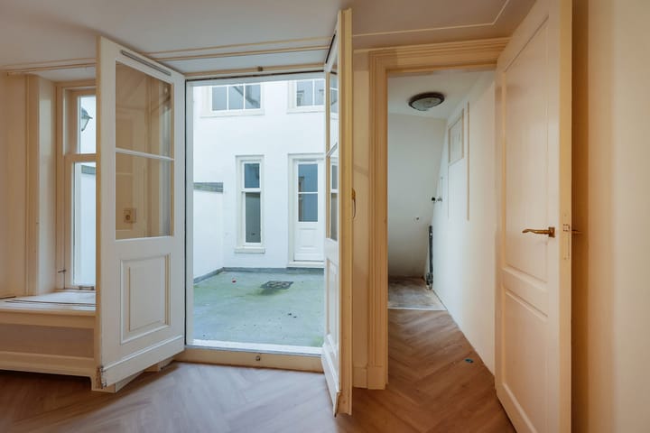 Foto 22 van Nieuwe Leliestraat 8-H