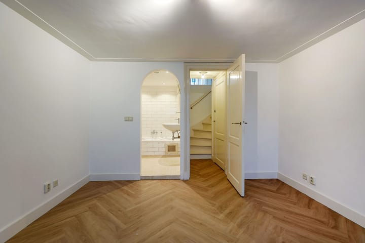 Foto 23 van Nieuwe Leliestraat 8-H