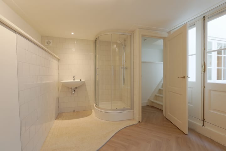 Foto 29 van Nieuwe Leliestraat 8-H