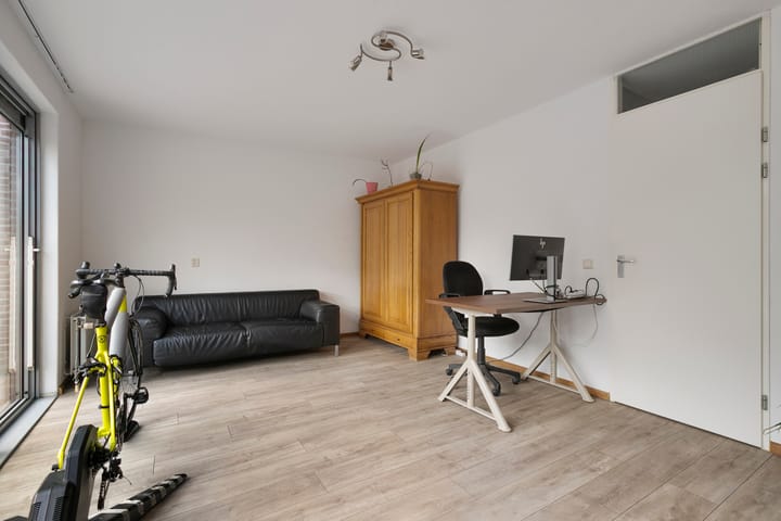 Foto 25 van Regenboog 88