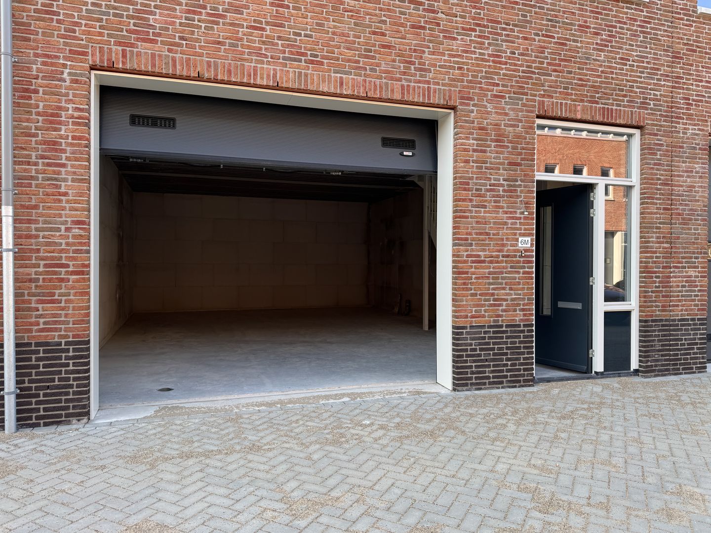 View photo 2 of Nijverheidslaan 6-M