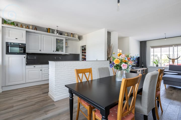 Foto 15 van Bernhardstraat 41