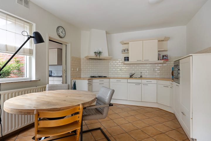 Photo 14 of Kloosterstraat 2