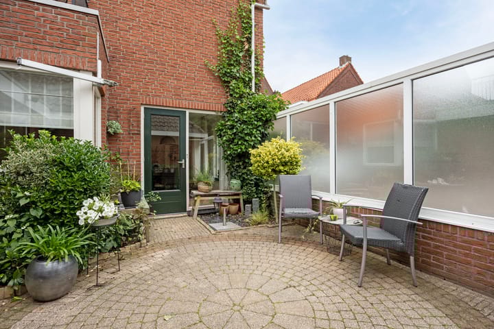 Photo 34 of Kloosterstraat 2