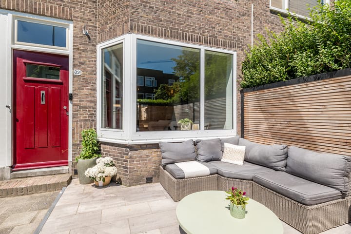 Foto 8 van E. Thomassen à Thuessinklaan 32