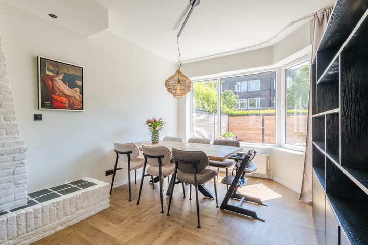 Foto 13 van E. Thomassen à Thuessinklaan 32