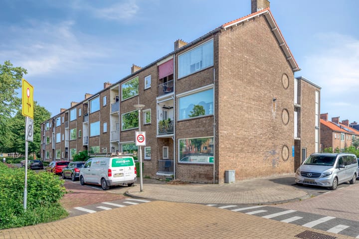 Foto 19 van Van Eesterensingel 47