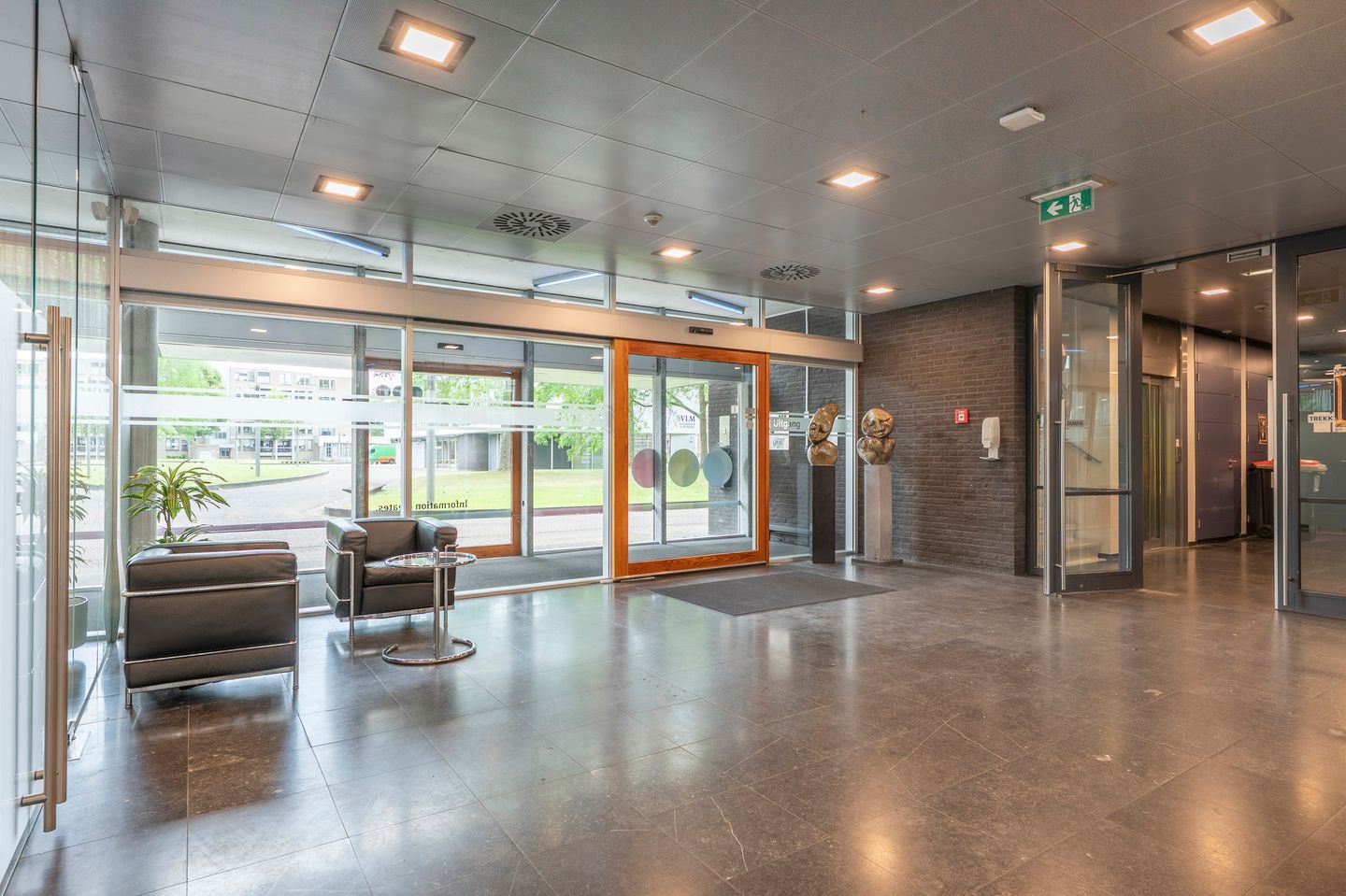 Bekijk foto 2 van Hub Dassenplein 3