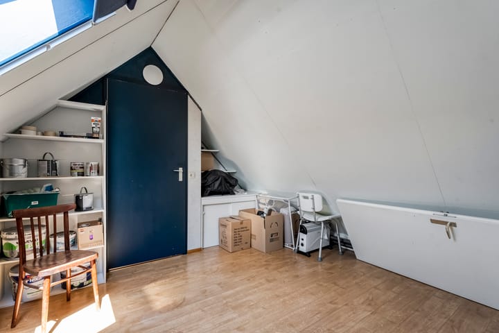 Foto 24 van Kluft 46