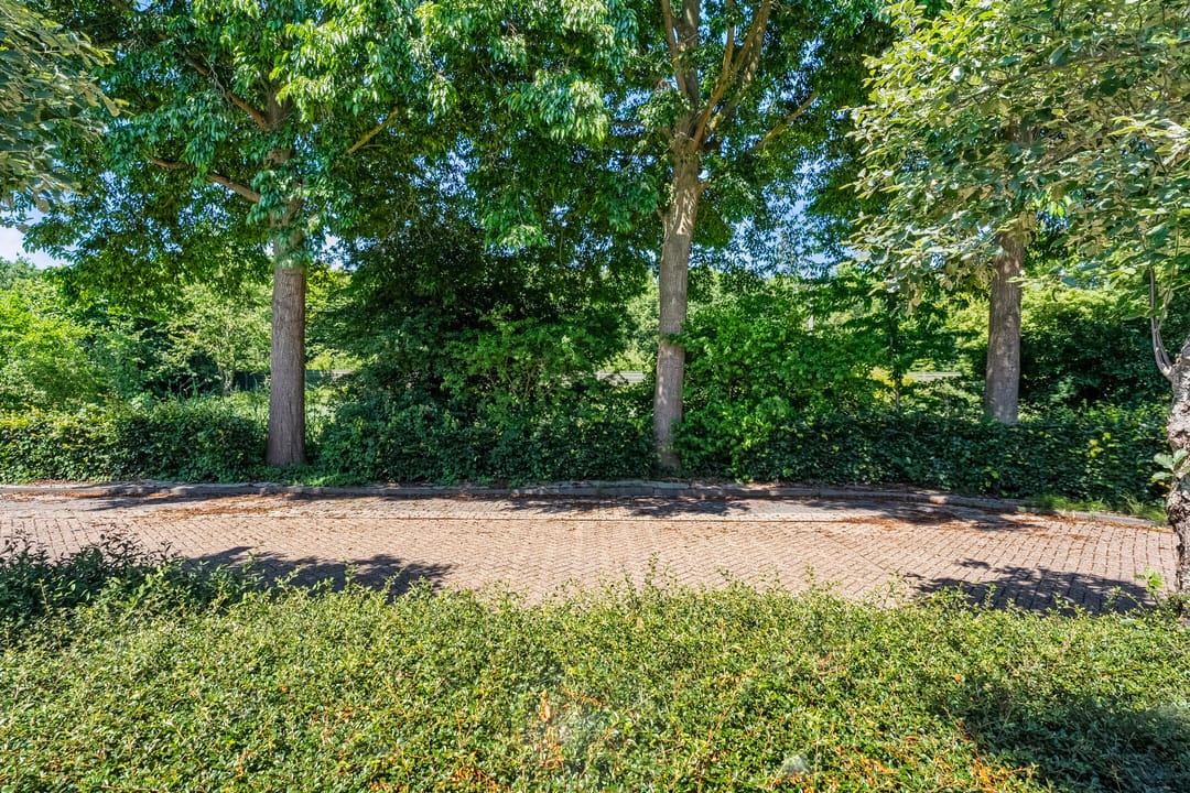 Foto 32 van Kluft 46