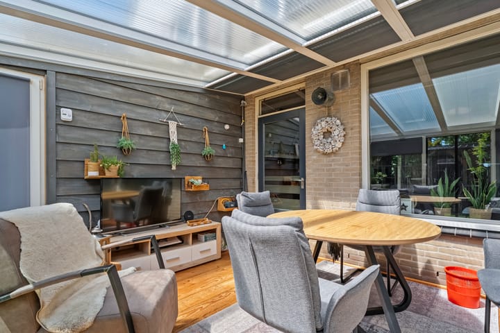 Foto 29 van Kluft 46