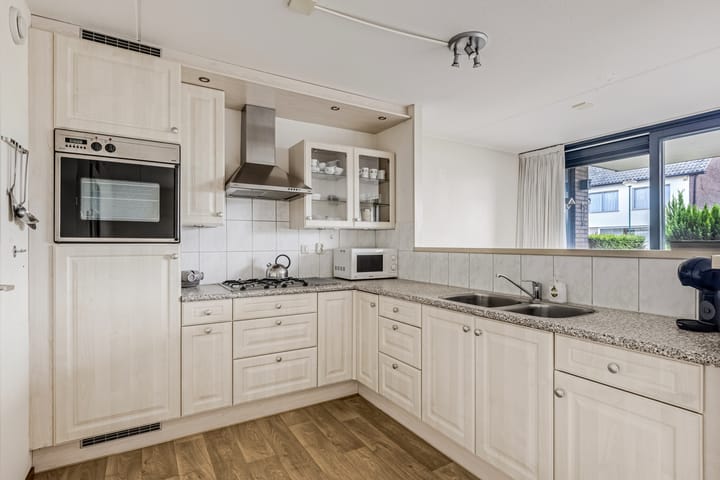 Foto 3 van Blauwgras 1-05