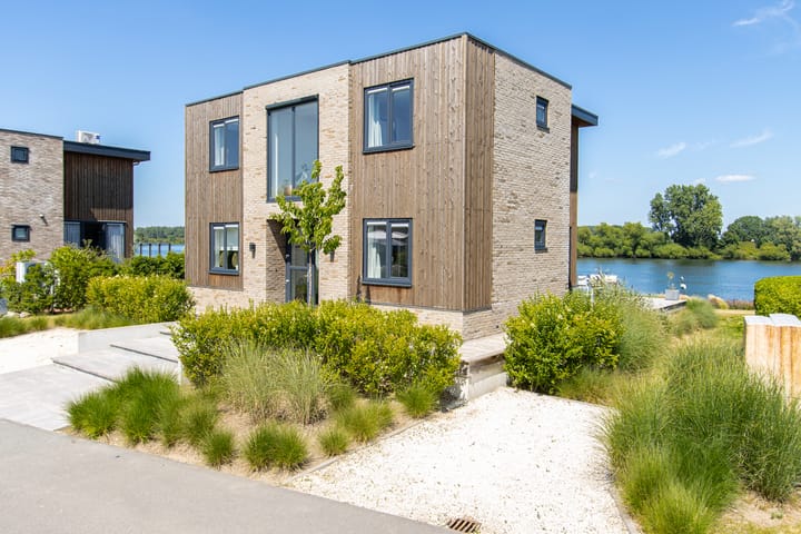 Foto 1 van Piekenwaardweg 10-A124