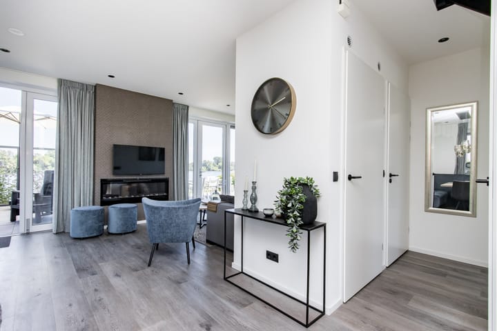 Foto 14 van Piekenwaardweg 10-A124