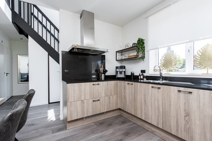 Foto 16 van Piekenwaardweg 10-A124