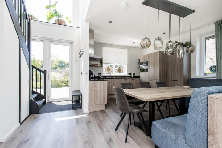 Foto 19 van Piekenwaardweg 10-A124