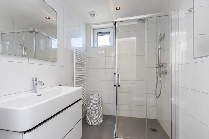 Foto 37 van Piekenwaardweg 10-A124