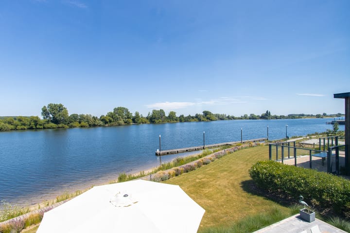 Foto 45 van Piekenwaardweg 10-A124