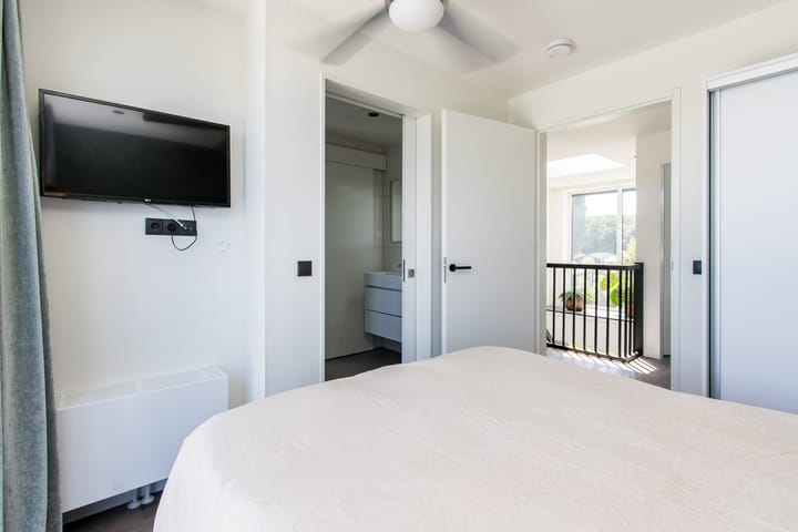 Foto 46 van Piekenwaardweg 10-A124