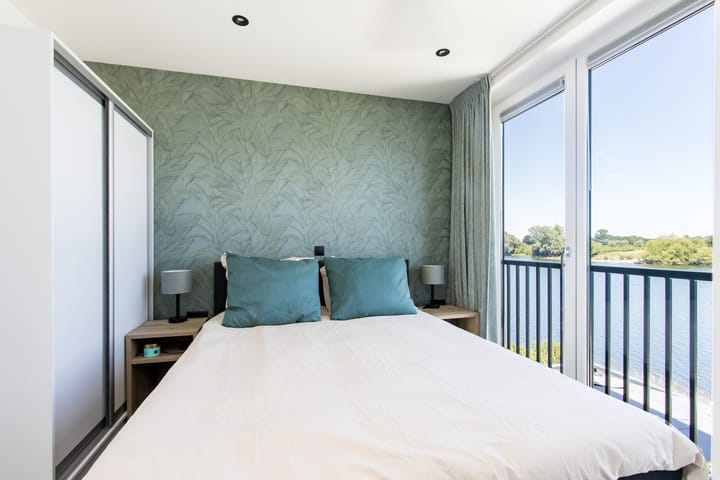 Foto 48 van Piekenwaardweg 10-A124