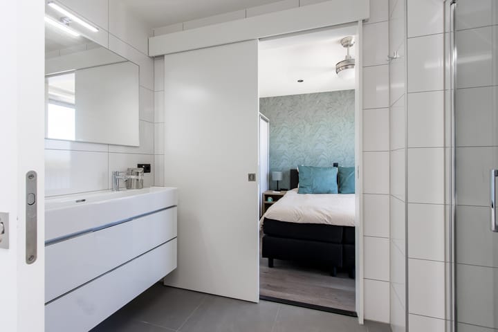 Foto 52 van Piekenwaardweg 10-A124