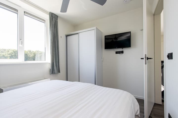 Foto 56 van Piekenwaardweg 10-A124