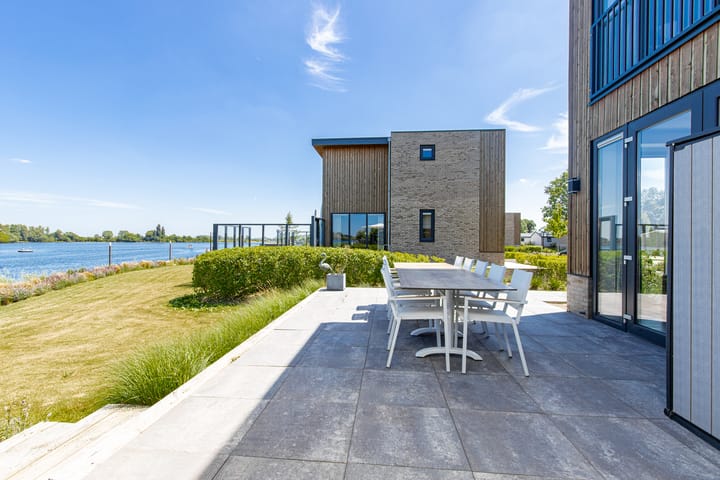 Foto 67 van Piekenwaardweg 10-A124