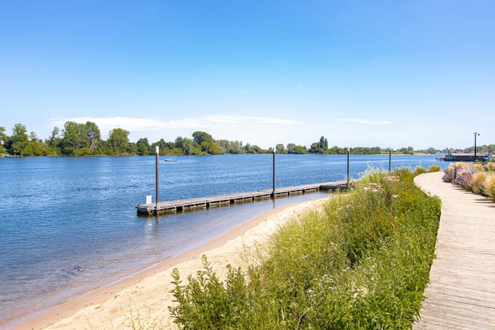 Foto 74 van Piekenwaardweg 10-A124