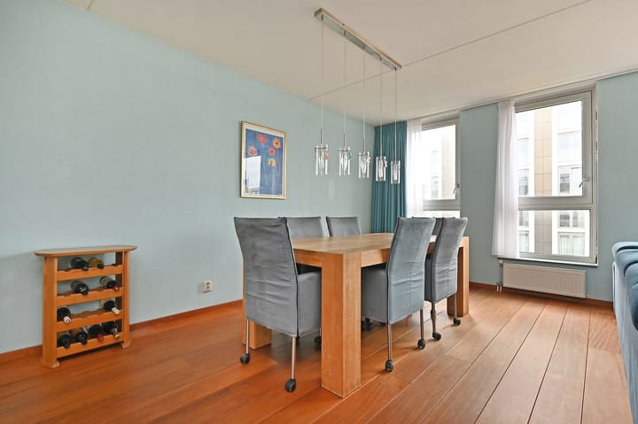 Foto 19 van Röntgenstraat 1