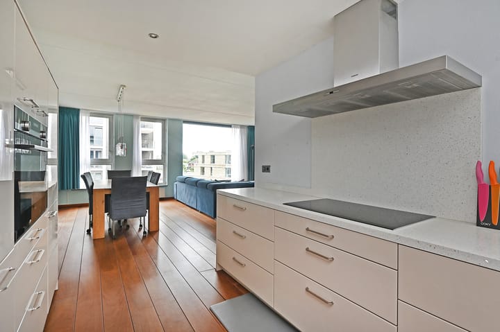 Foto 25 van Röntgenstraat 1