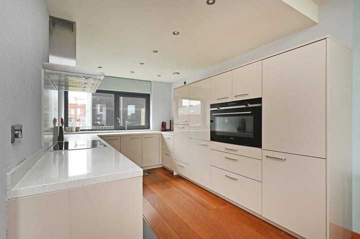 Foto 22 van Röntgenstraat 1