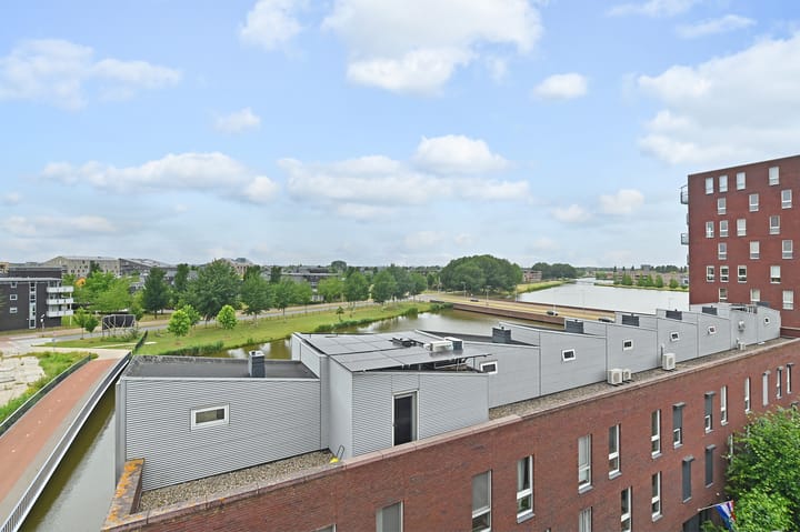 Foto 48 van Röntgenstraat 1