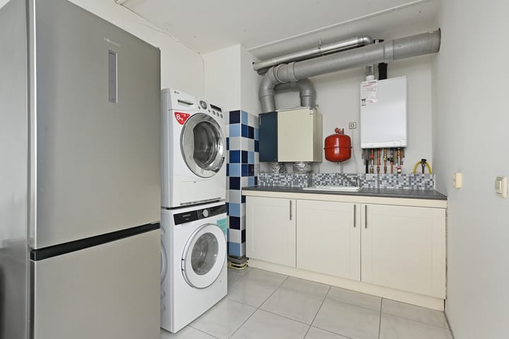 Foto 49 van Röntgenstraat 1