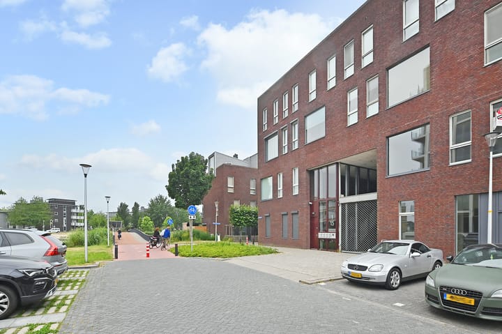 Foto 56 van Röntgenstraat 1