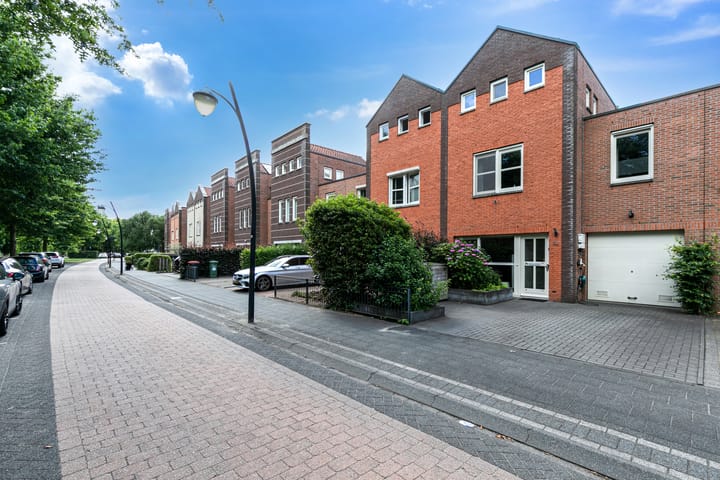 Foto 50 van Laakboulevard 114