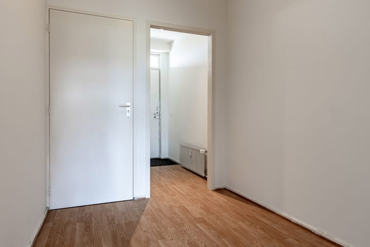 Photo 12 of Wijnpeerstraat 73