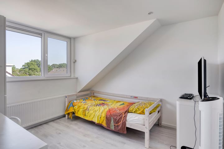 Foto 37 van Olieakkerstraat 13