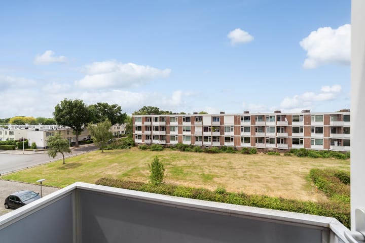 Foto 12 van Domela Nieuwenhuisstraat 33