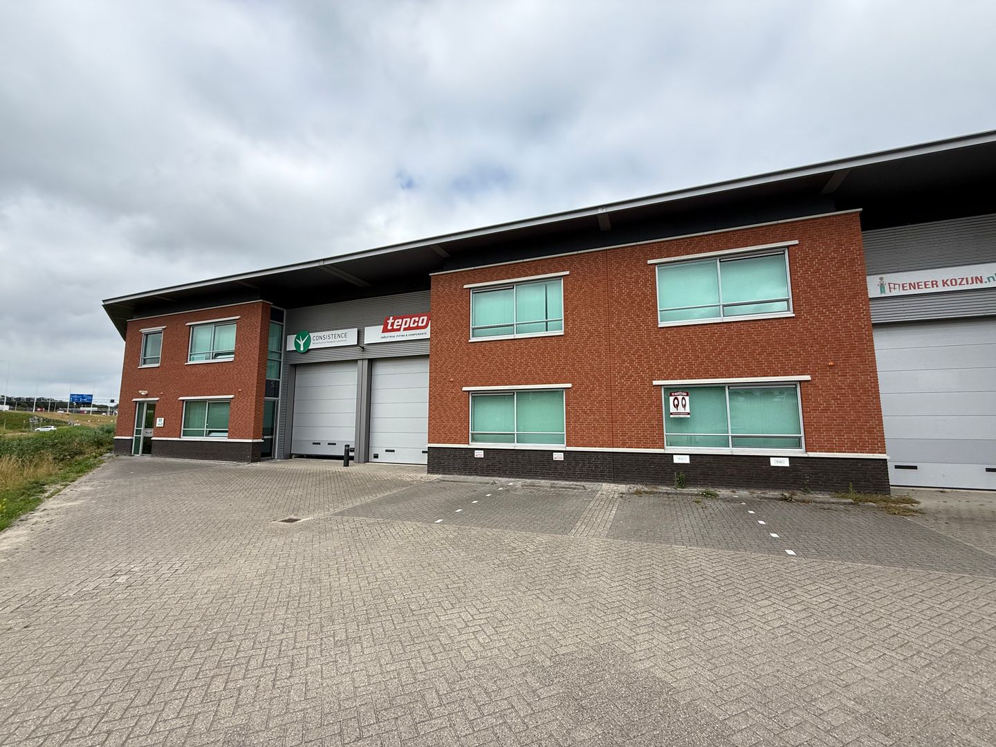 Bekijk foto 2 van Fennaweg 49