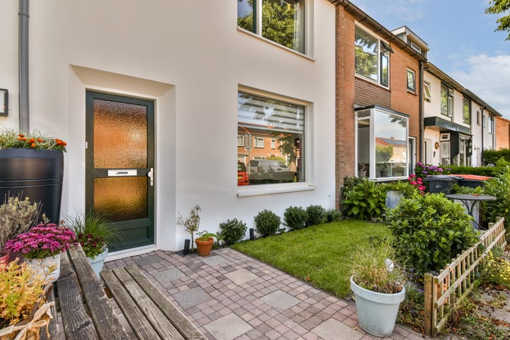 Foto 2 van Julianalaan 23